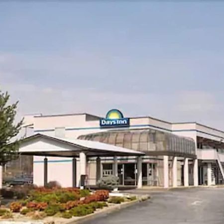 Days Inn By Wyndham Greeneville Exterior photo