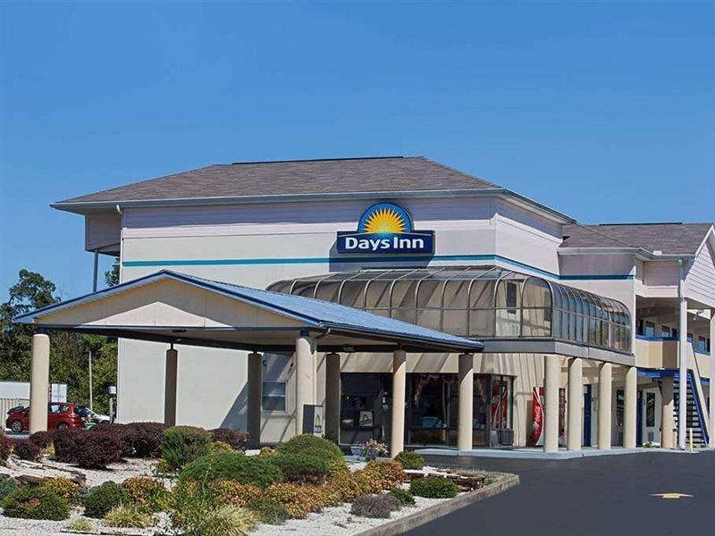 Days Inn By Wyndham Greeneville Exterior photo